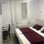 Barakaldo Rooms 3* Barakaldo