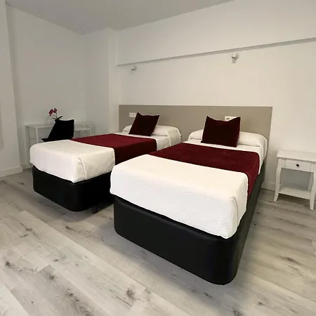 Barakaldo Rooms ゲストハウス 3*